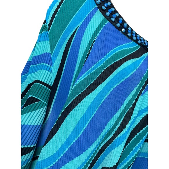 Catherines Women's Scoop Neck Flutter Sleeve Beaded Blouse Plus Size 1X 18/20W - Picture 9 of 9